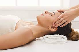 Vagus Nerve Massage Techniques

Vagus nerve massage involves gentle stimulation of specific areas that correspond to the path of the vagus nerve. By applying targeted pressure and soothing touch, we can activate the vagus nerve and induce a relaxation response. Here are a few techniques commonly used